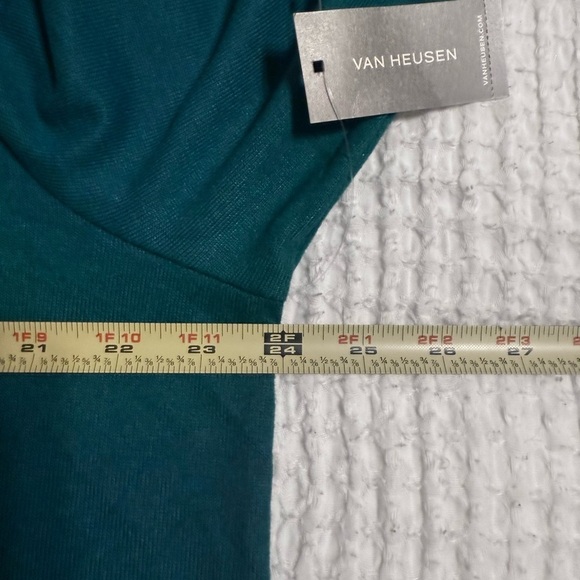 NWT Van Heusen Women's Cowl Neck Long Sleeves Sweater Color Green Size XL - Picture 7 of 8